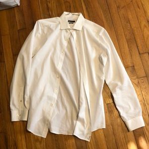 Slim fit men’s dress shirt